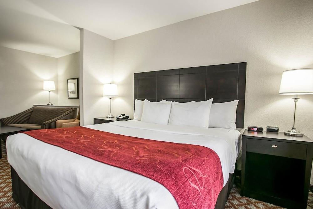 Comfort Suites Columbia Northeast - Fort Jackson Екстер'єр фото