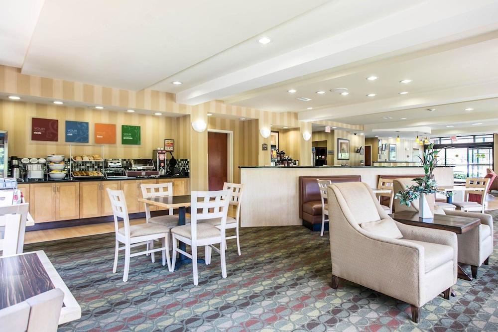 Comfort Suites Columbia Northeast - Fort Jackson Екстер'єр фото