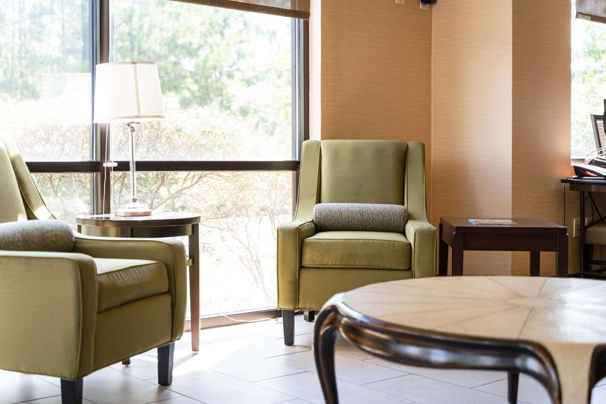 Comfort Suites Columbia Northeast - Fort Jackson Екстер'єр фото