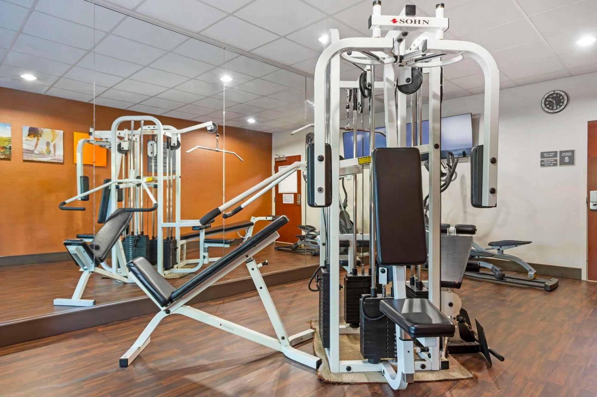 Comfort Suites Columbia Northeast - Fort Jackson Екстер'єр фото