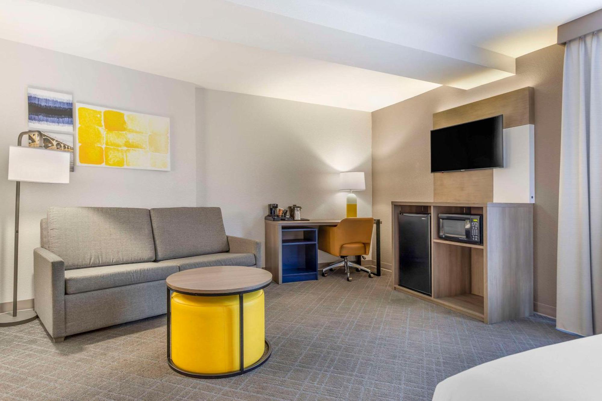 Comfort Suites Columbia Northeast - Fort Jackson Екстер'єр фото