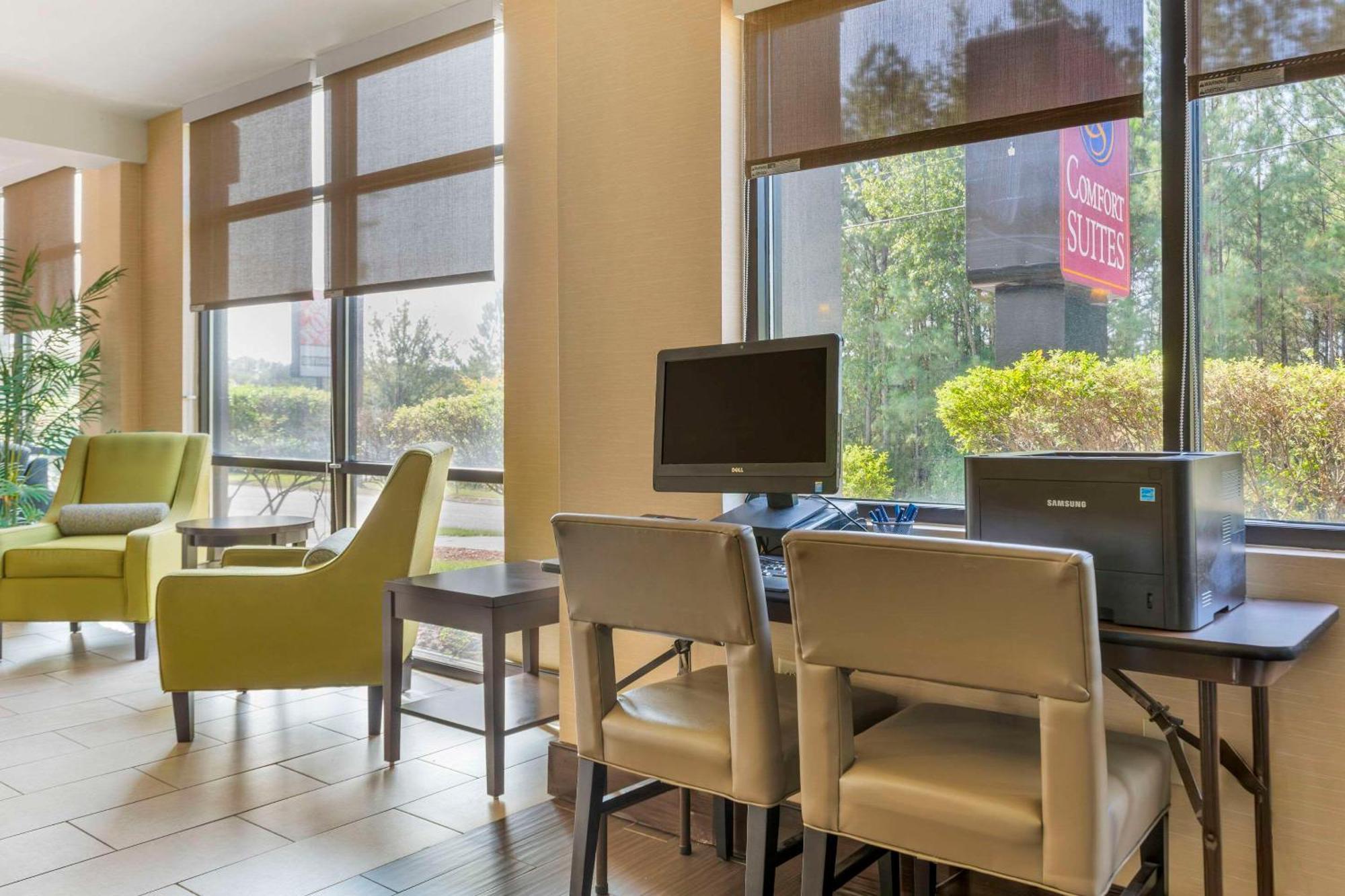 Comfort Suites Columbia Northeast - Fort Jackson Екстер'єр фото
