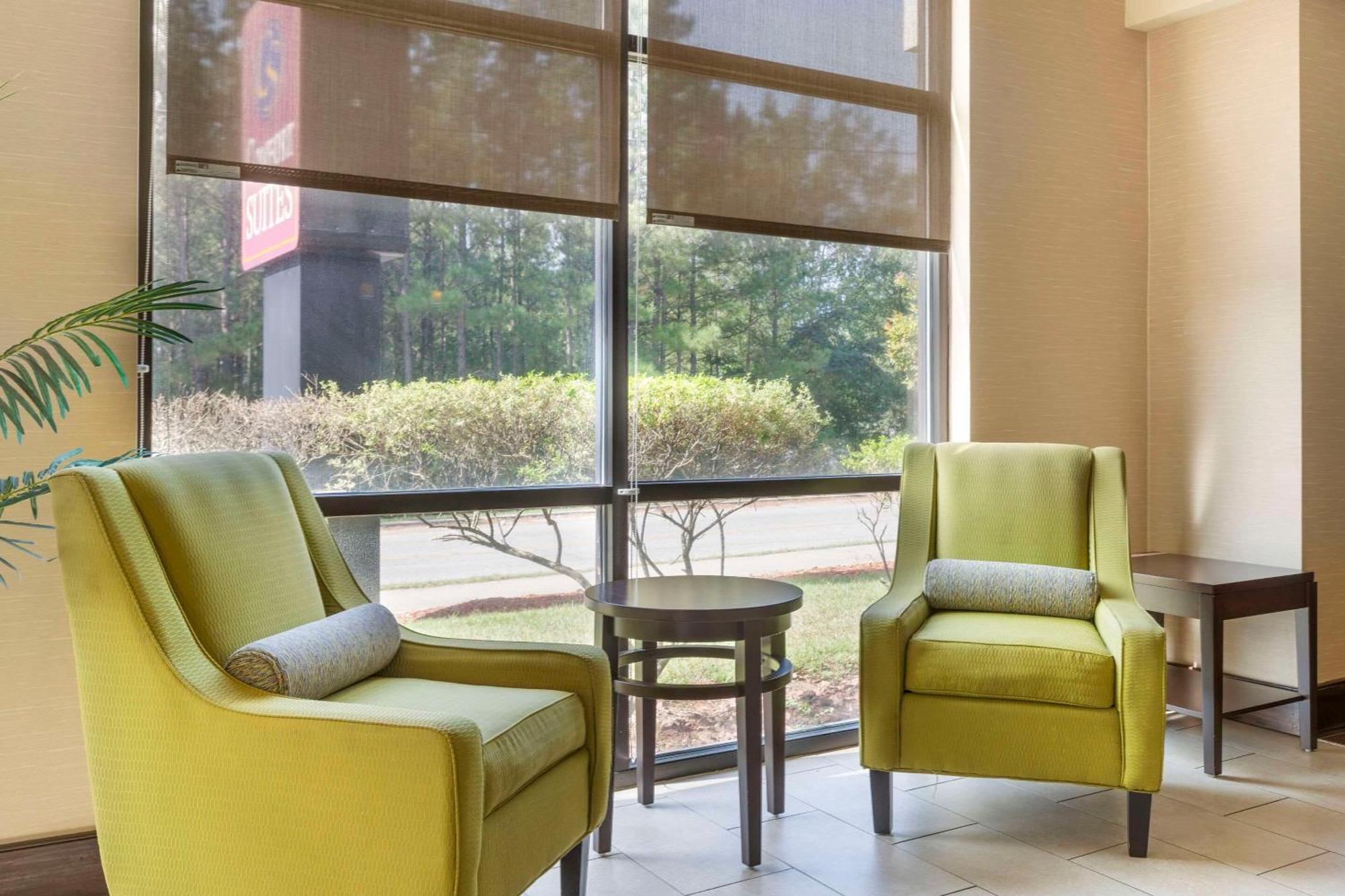 Comfort Suites Columbia Northeast - Fort Jackson Екстер'єр фото